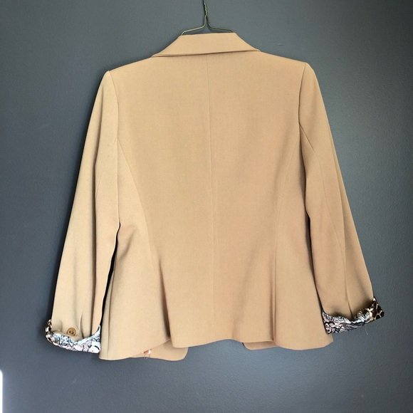 Made in France Silk Lined Blazer - Picture 7 of 8